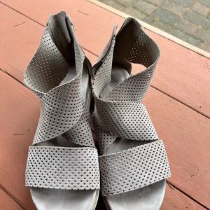 Eileen Fisher perforated nubuck leather crisscross strap sandals beige tone Sz 7
